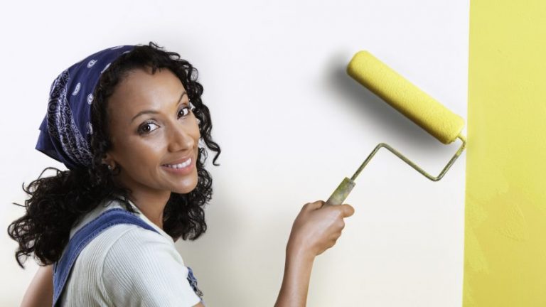 calgary painter painting a wall