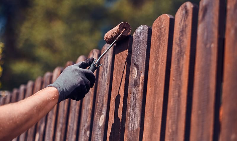 Fence Painting and Staining Calgary, Alberta